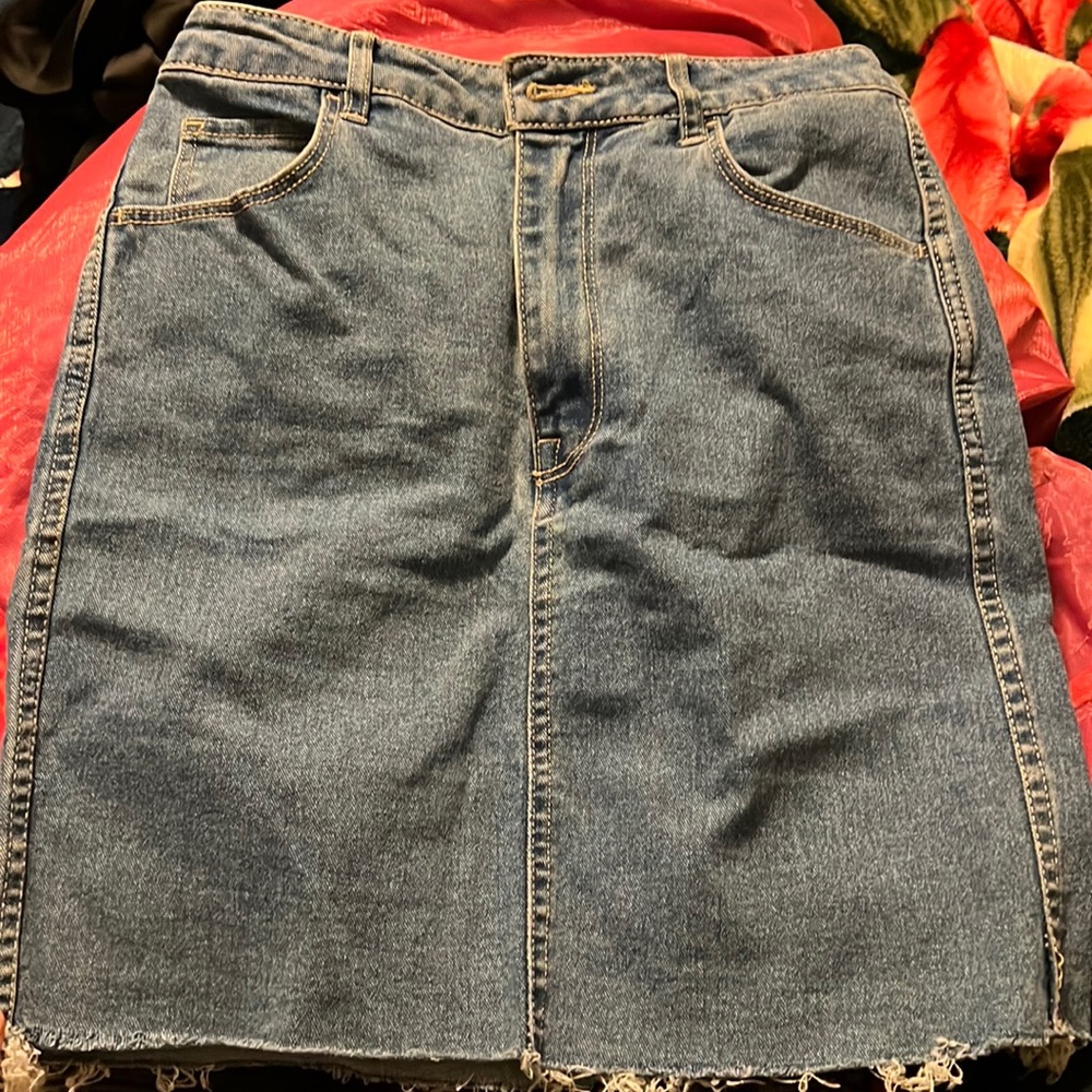 H&M denim skirt so pretty ✨